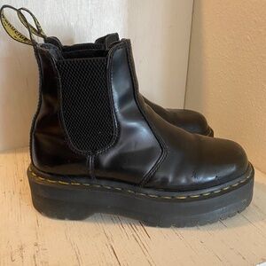Dr martens platform boots